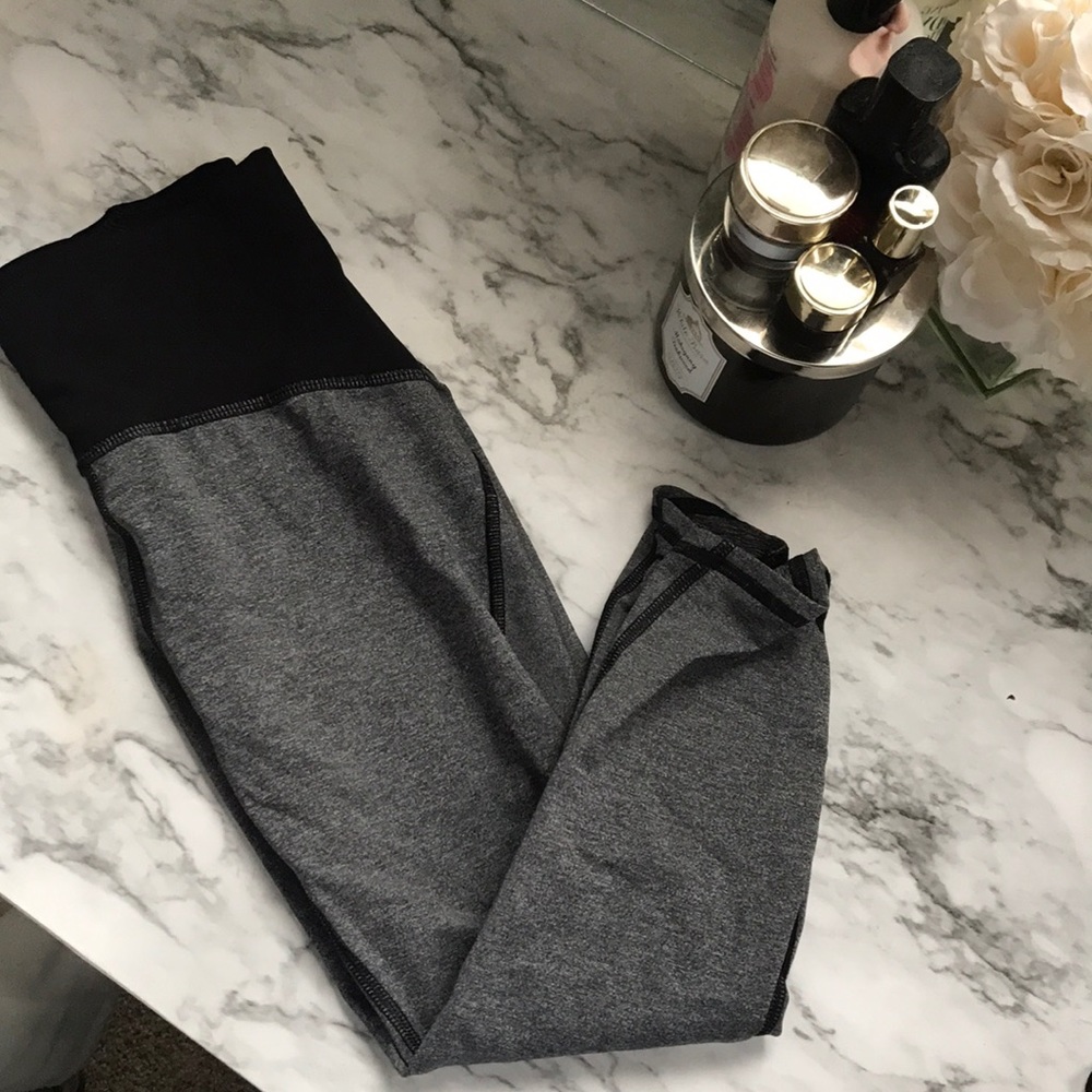 Lululemon crop leggings! Size 4